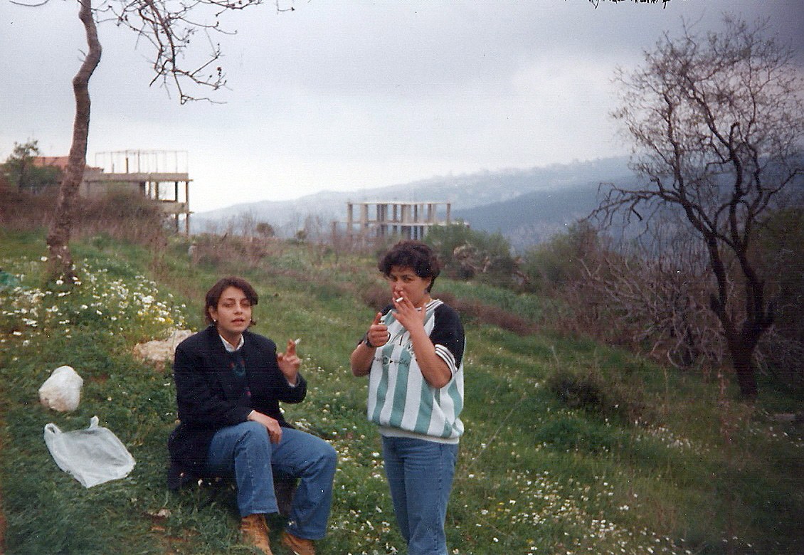 Students on a painting excursion · 3