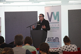 Incubateurs d’entreprises culturelles, incubateurs de démocratie ?